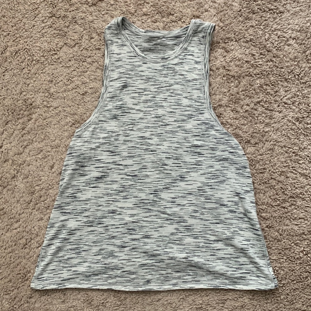 Lulu muscle tank 💪🏼